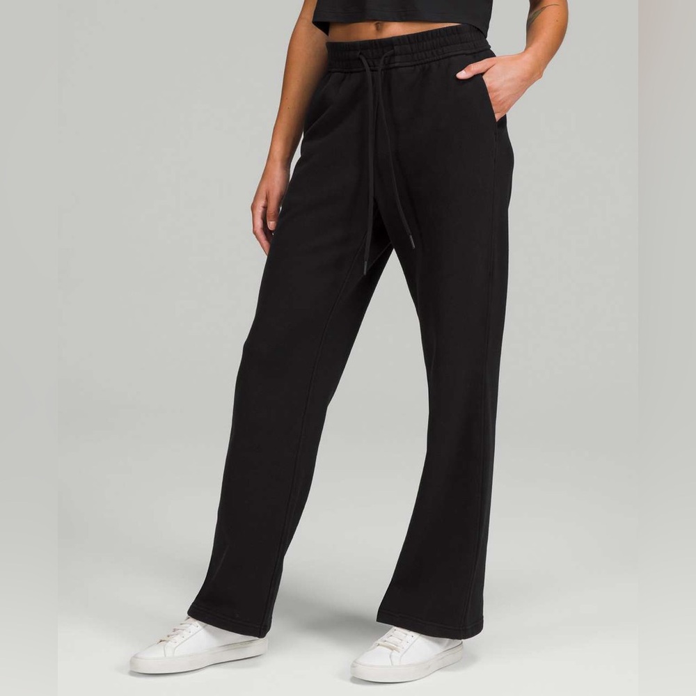 Lululemon Loungeful Straight Leg Pant
Black